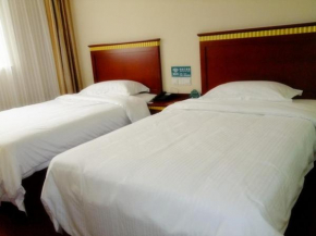 Гостиница GreenTree Inn Anhui Huangshan Jiangjing District Tiandu Avenue Business Hotel  Хуаншань
